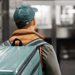 Psychológ Vladislav Gerasimov komentoval virálne video s kuriérom bez rúk psycholog-vladislav-gerasimov-komentoval-viralne-video-s-kurierom-bez-ruk.jpg